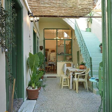 Apartament Pireas Port Next To Metro Artistic House Zewnętrze zdjęcie