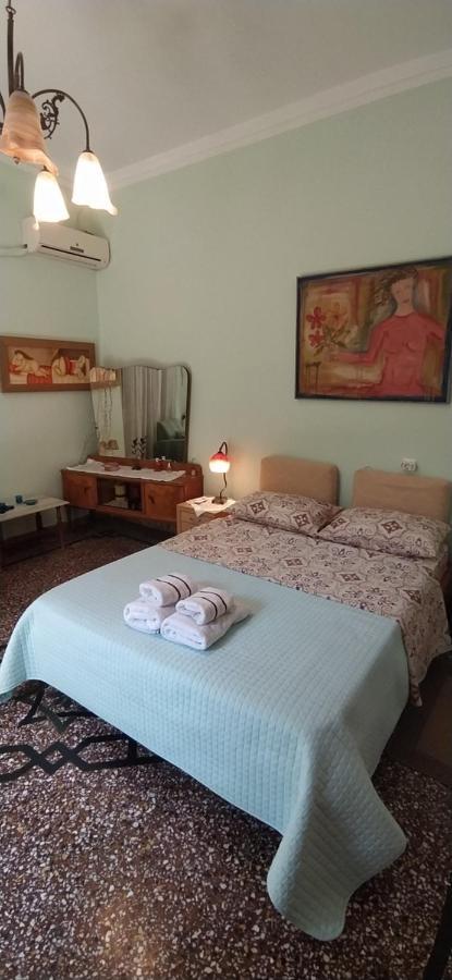 Apartament Pireas Port Next To Metro Artistic House Zewnętrze zdjęcie