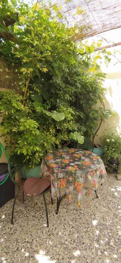 Apartament Pireas Port Next To Metro Artistic House Zewnętrze zdjęcie