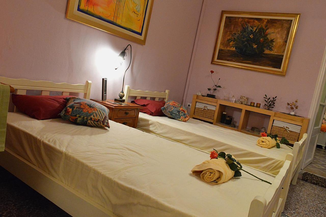 Apartament Pireas Port Next To Metro Artistic House Zewnętrze zdjęcie
